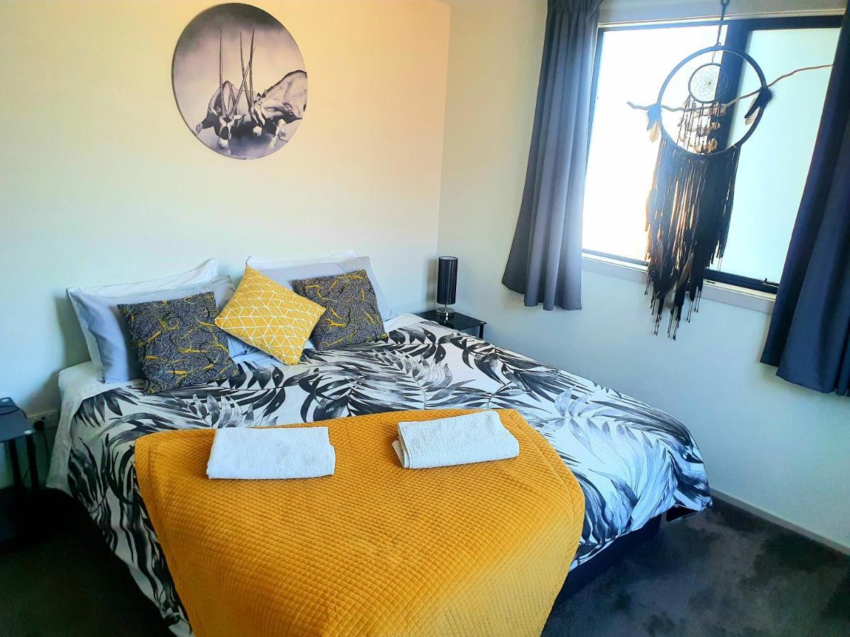 Hawea Heaven: Superking Beds + Hot Tub + Mountain Villa Wanaka Dış mekan fotoğraf
